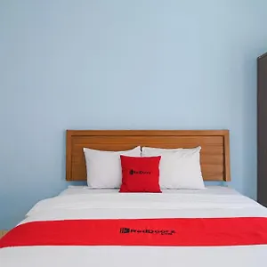Hotel Reddoorz At De'balcon Kuta Bali, Kuta Lombok