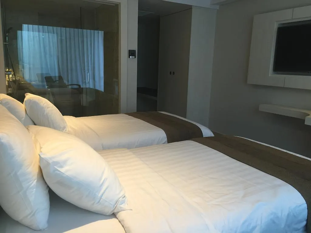 Hotel Grand Sovereign Kuta